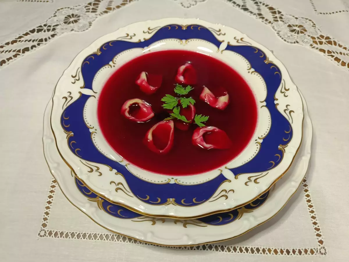 Soups & borscht