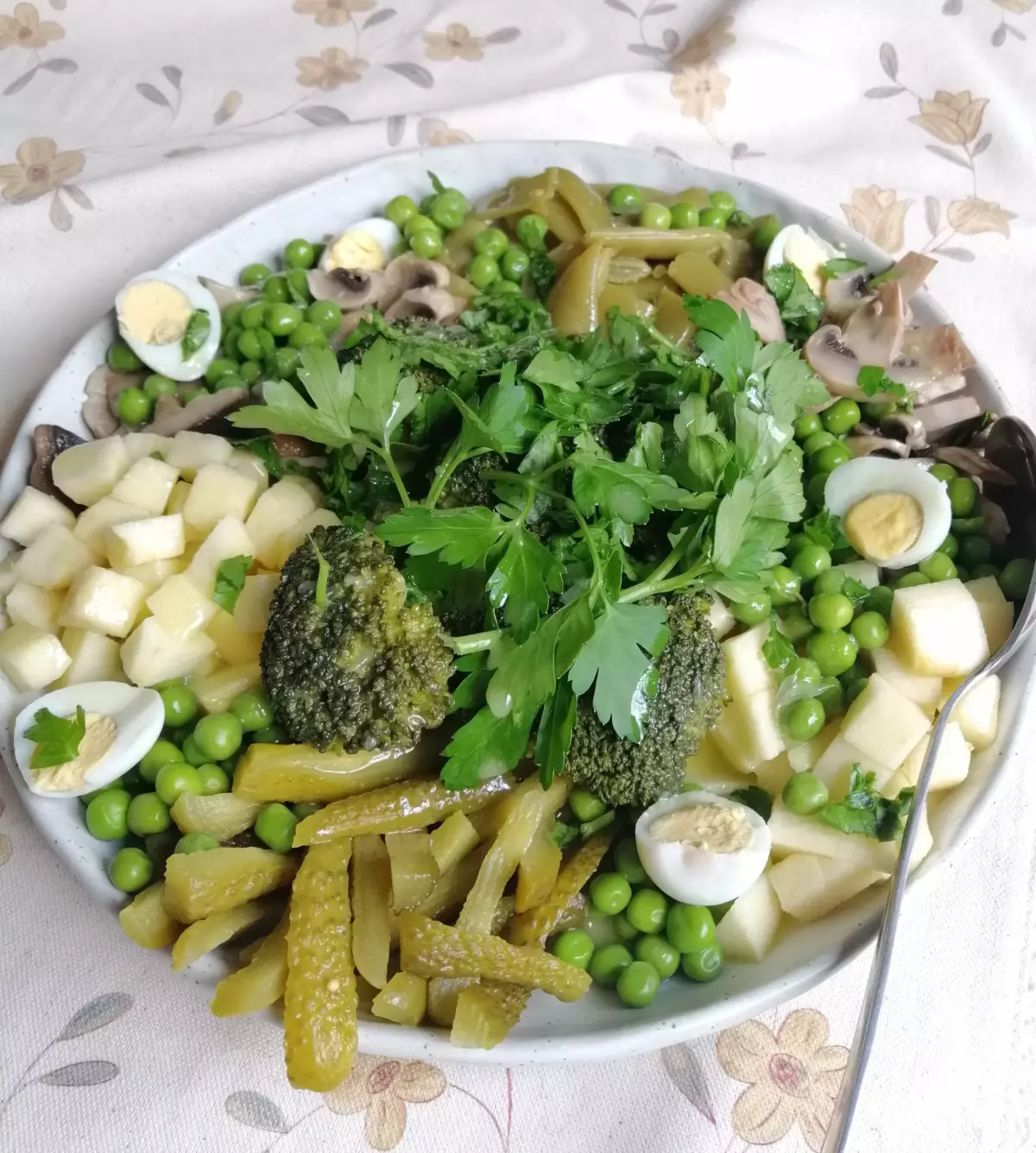Green Vegetable Salad with Lemon Dressing