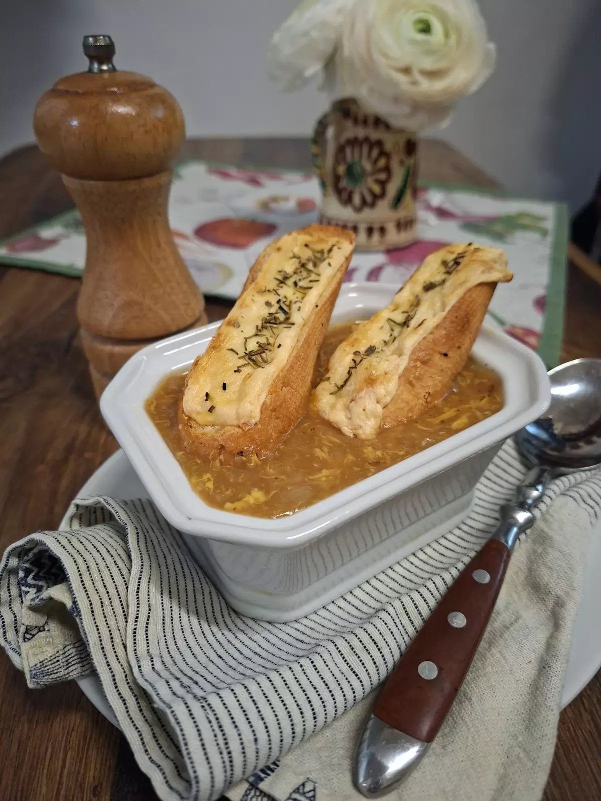 Tsyboulivka — Galician Onion Soup